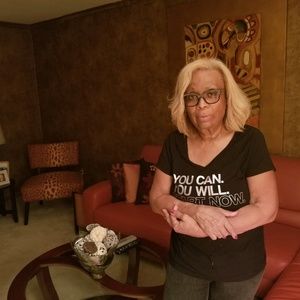 Meet your Posher, Sandra